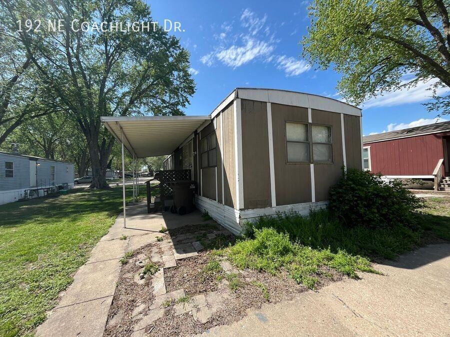 192 Ne Coachlight Dr - Photo 5 of 9