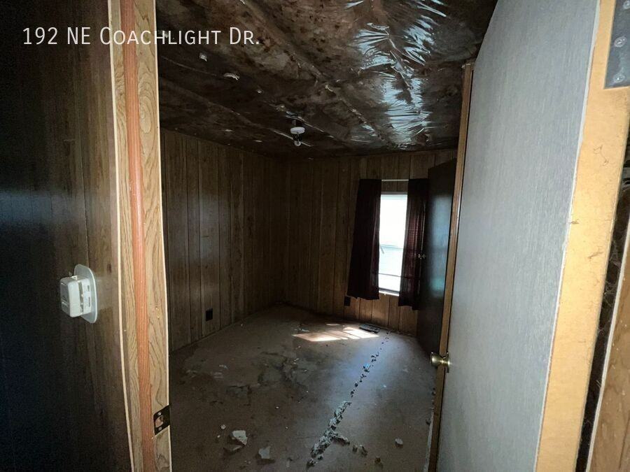 192 Ne Coachlight Dr - Photo 7 of 9