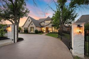 featured image of 320 W Highland St