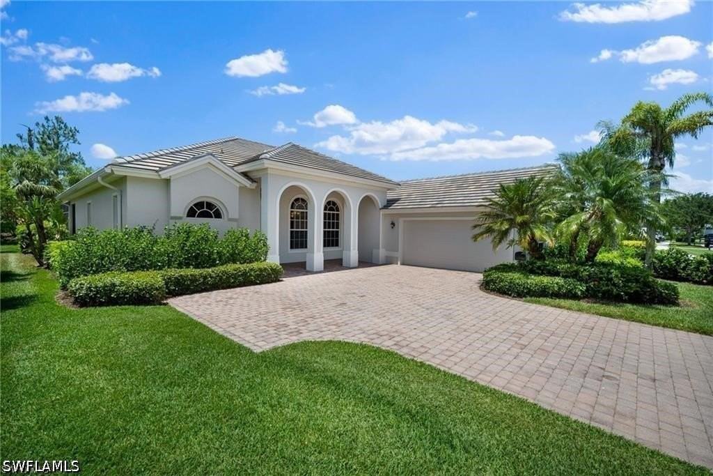8884 Mustang Island Cir - Photo 3 of 36