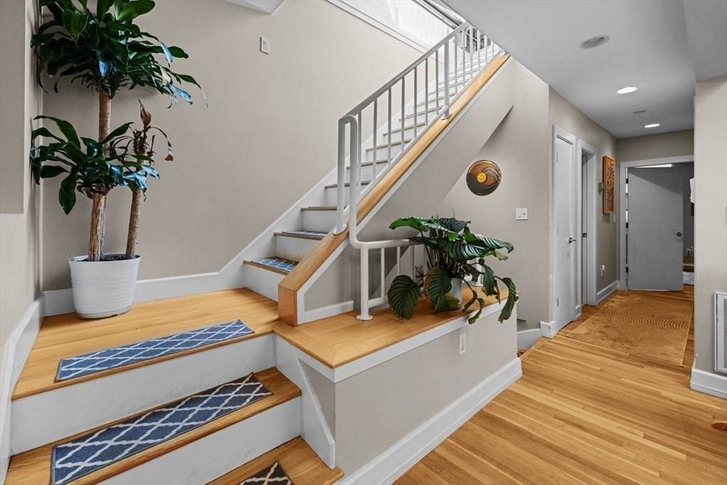 530 Massachusetts Ave - Photo 5 of 14