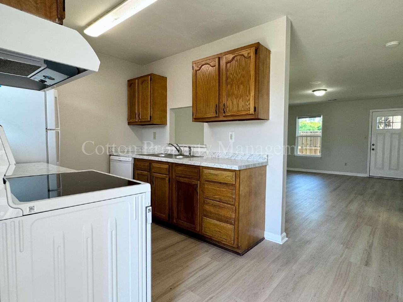 315 S Dudley St #13 - Photo 5 of 20