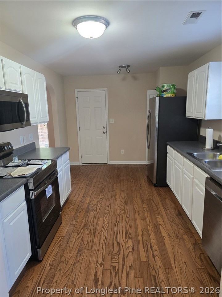 3229 Seth Dr - Photo 6 of 14