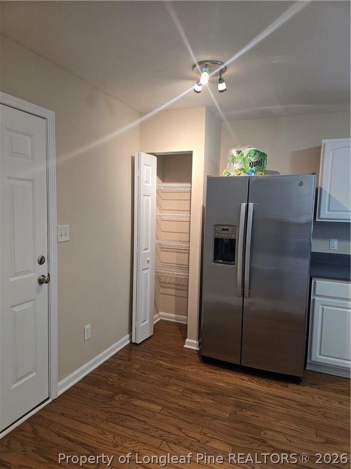 3229 Seth Dr - Photo 7 of 14