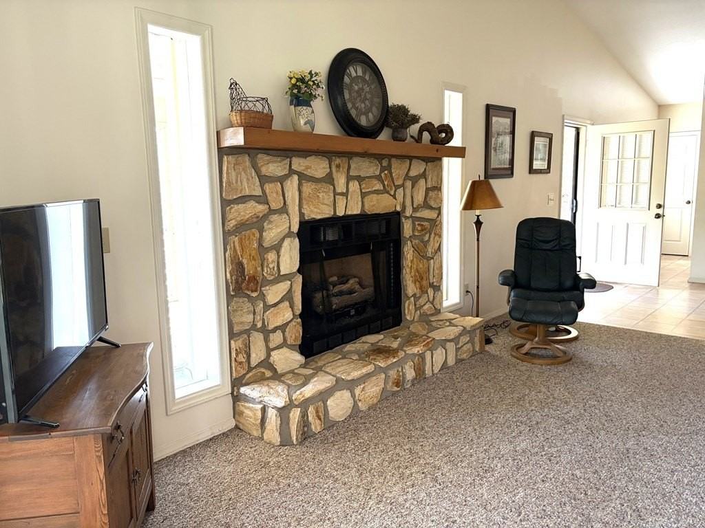 103 Willow View Dr Unit C - Photo 6 of 23