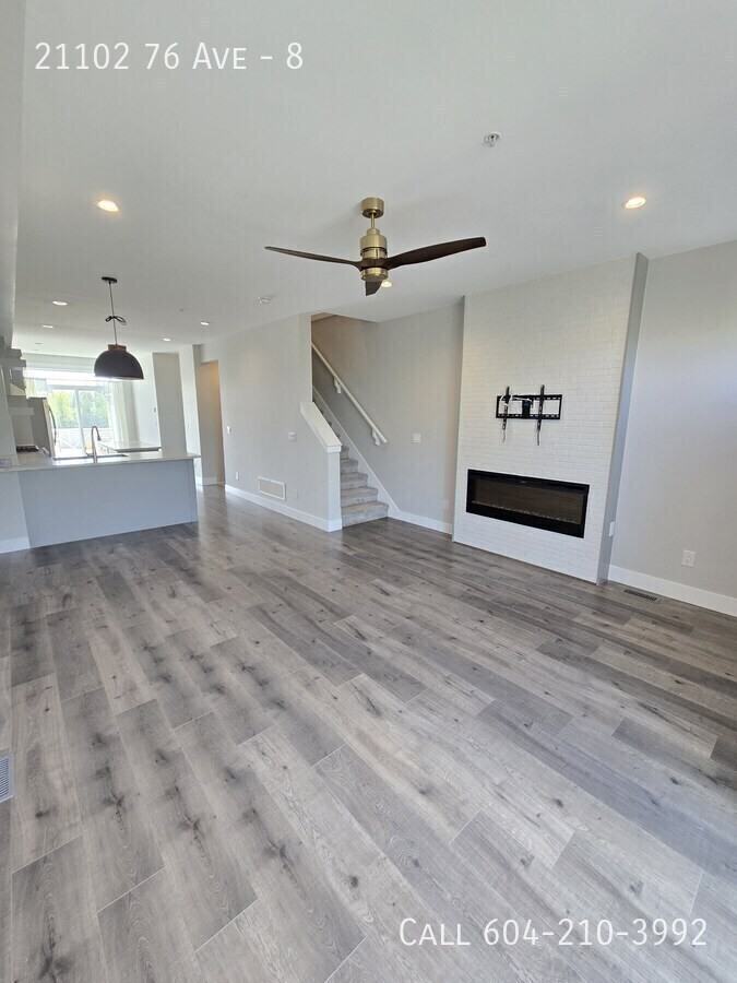21102 76 Ave #8 - Photo 3 of 18