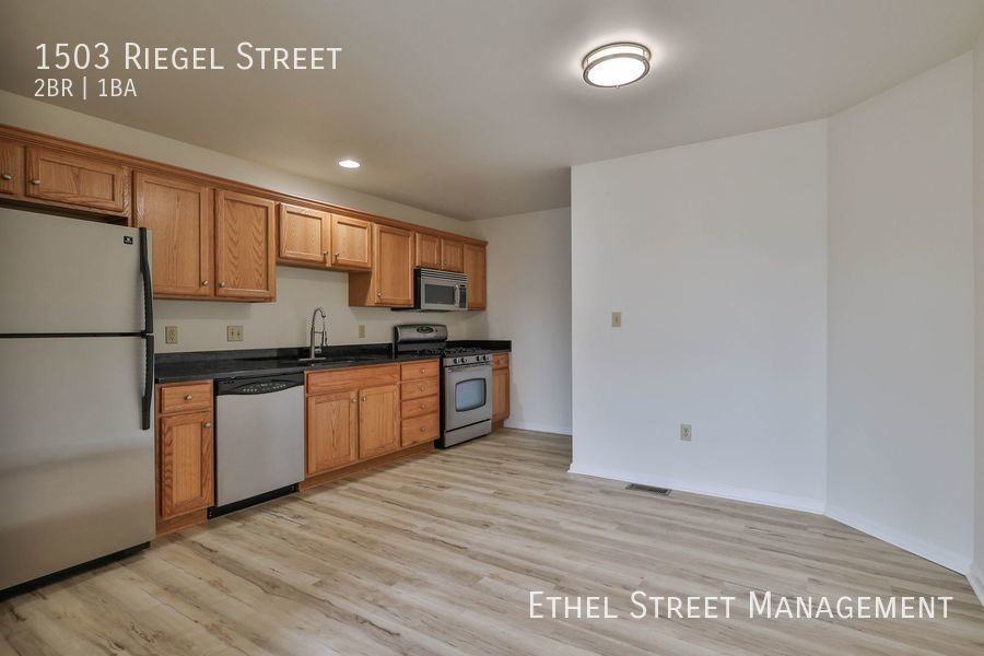 1503 Riegel St - Photo 4 of 28
