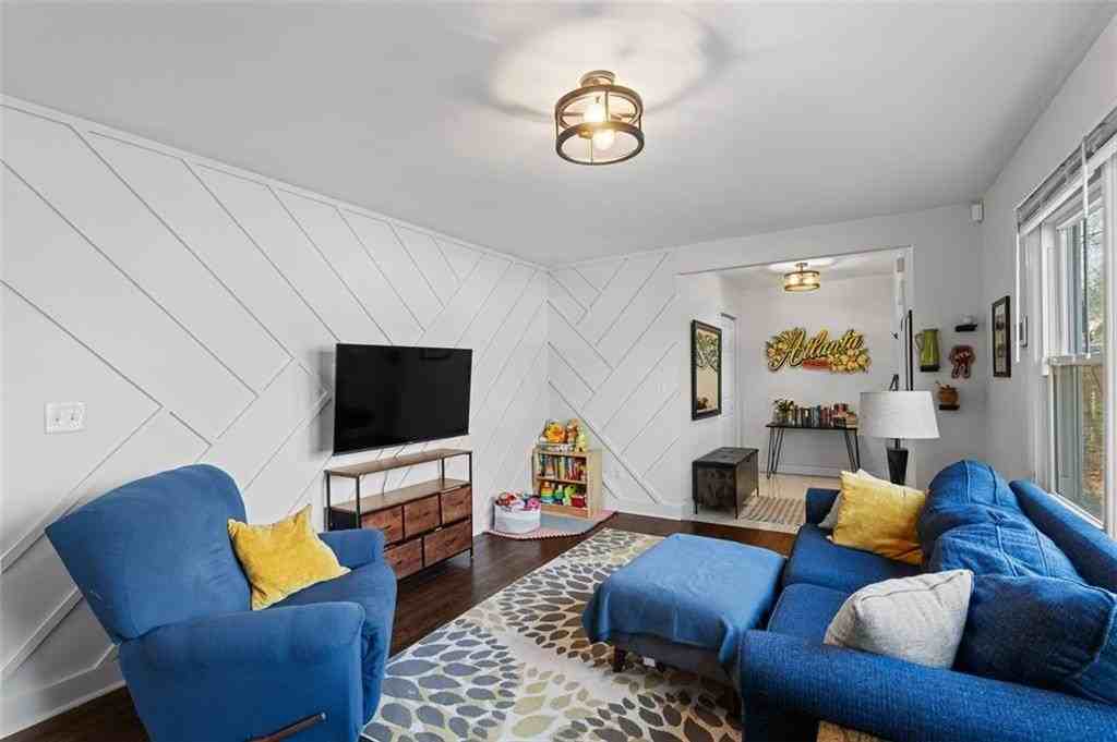 3418 Louise St - Photo 7 of 23
