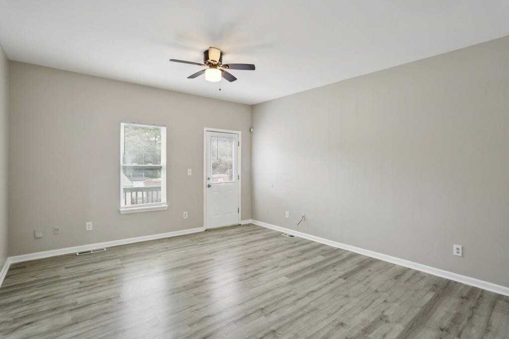 753 Prince Pl Nw - Photo 2 of 31