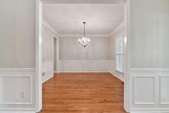 330 Winherst Ln - Photo 7 of 23