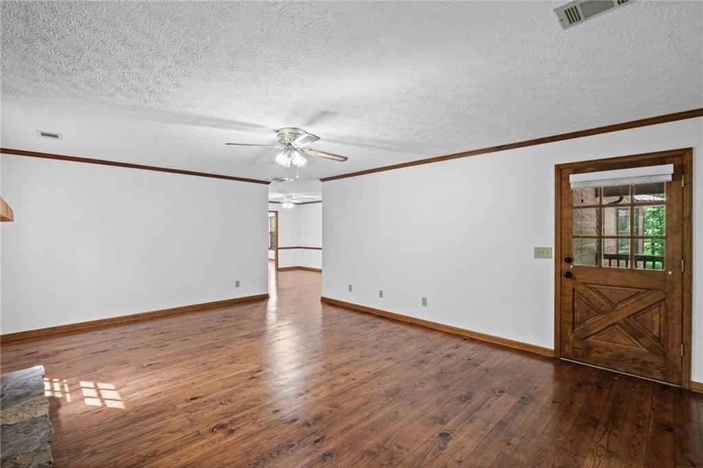 1321 Timbercrest Dr - Photo 6 of 29