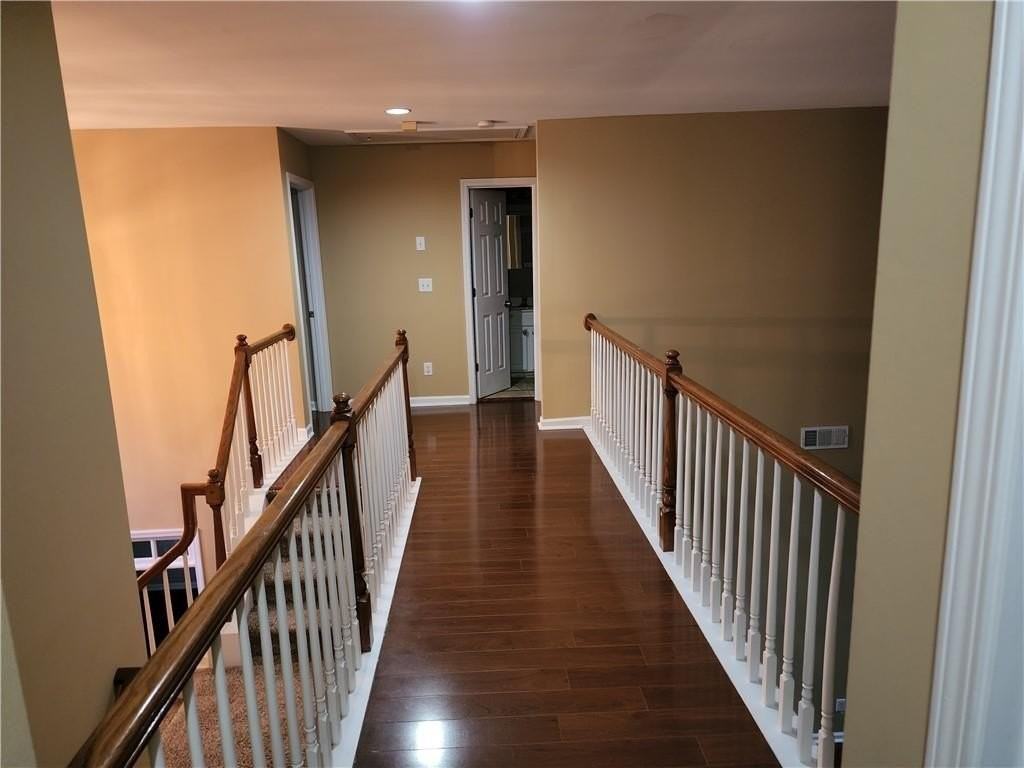 12990 Meridian Ct - Photo 3 of 31