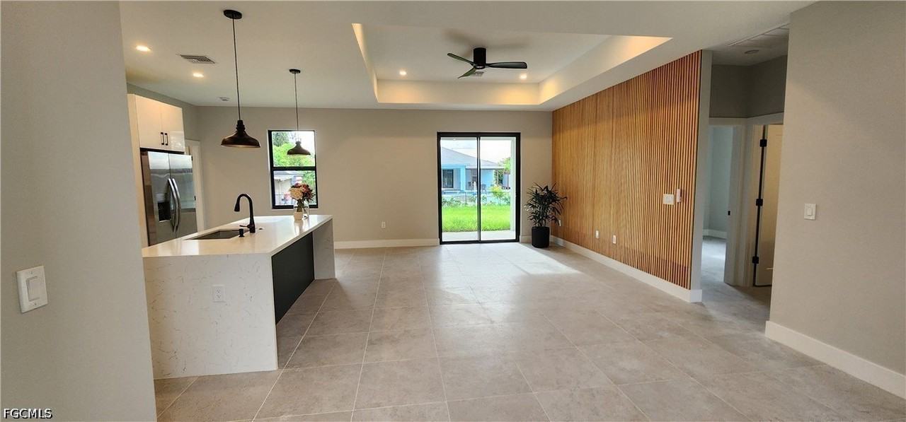 758 Worth Ave - Photo 6 of 22
