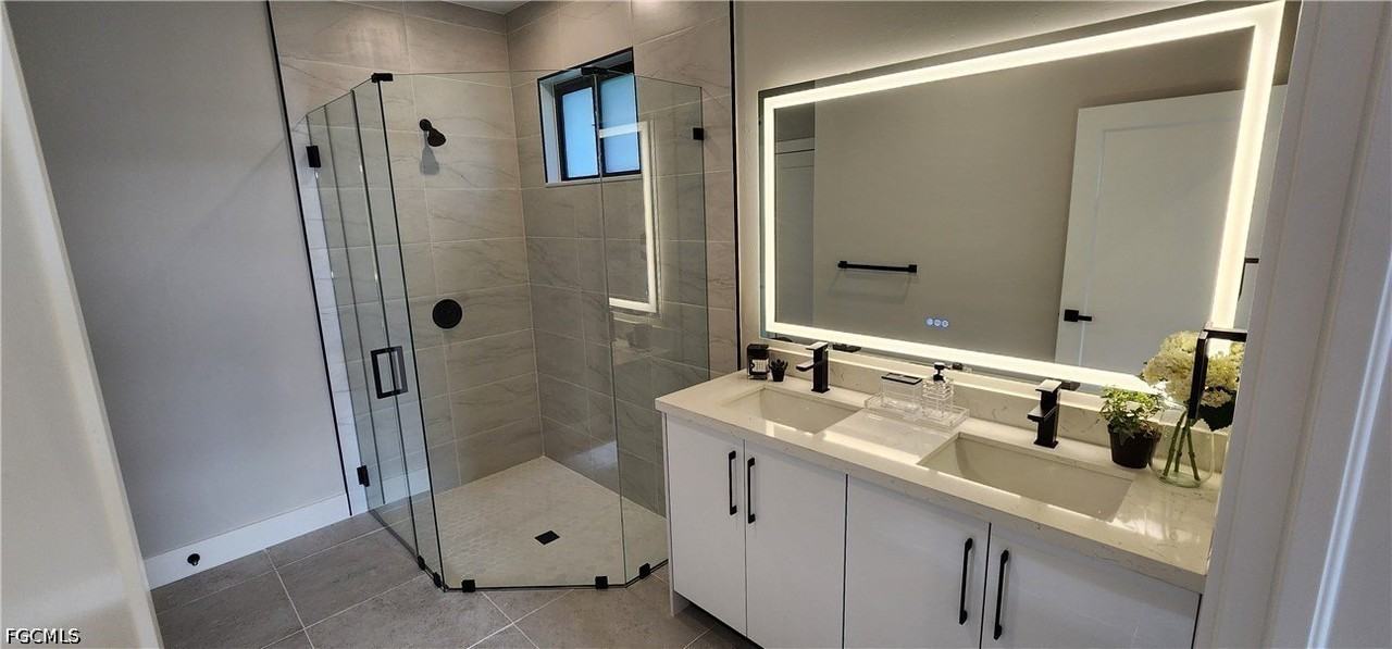 758 Worth Ave - Photo 7 of 22