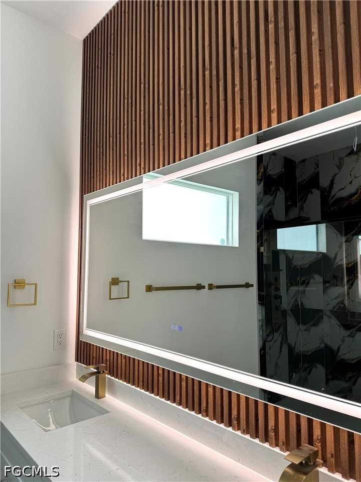 515 Broadway Ave - Photo 6 of 11