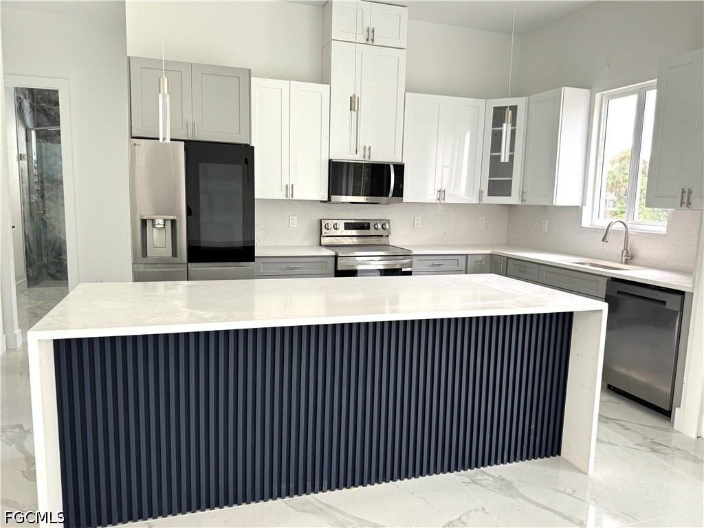 515 Broadway Ave - Photo 7 of 11