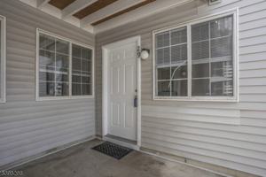 featured image of 29 Cheswich Ct