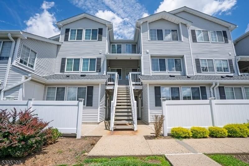 29 Cheswich Ct - Photo 2 of 7
