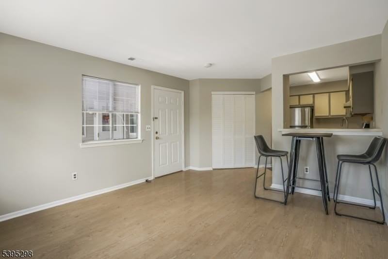 29 Cheswich Ct - Photo 4 of 7