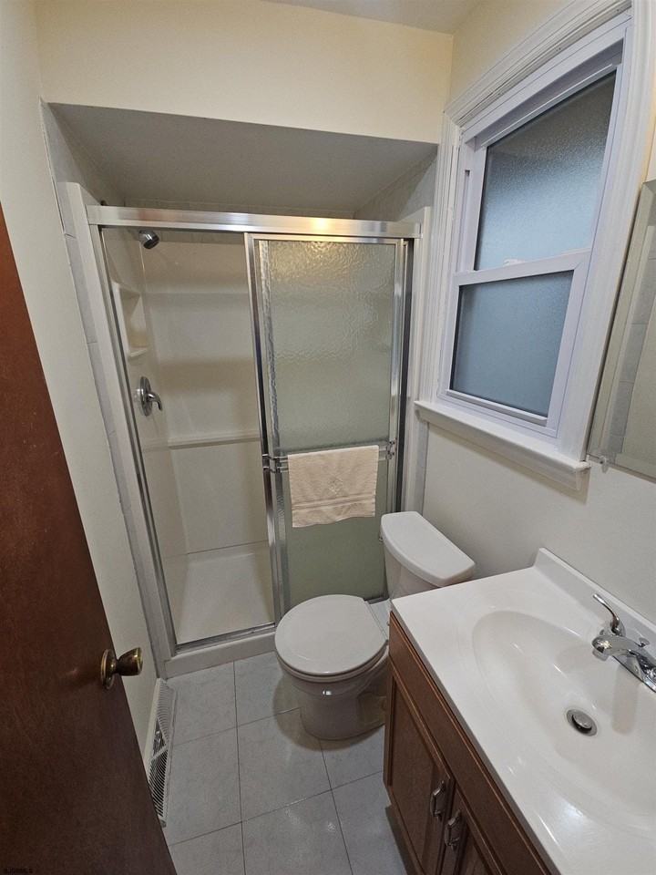6901 Ventnor Ave #2ndFL - Photo 4 of 10