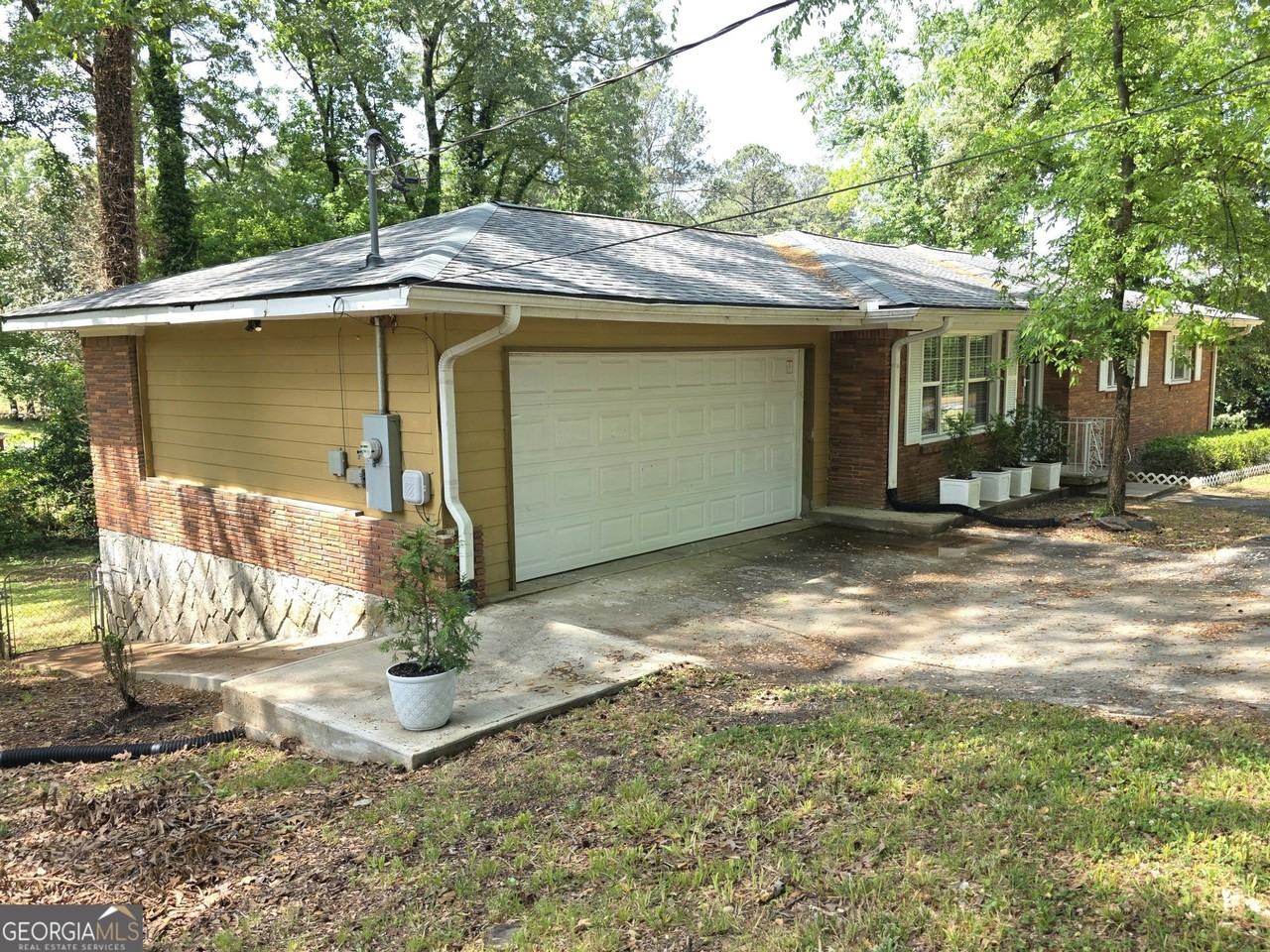 3596 Indian Rock Rd Sw - Photo 3 of 19