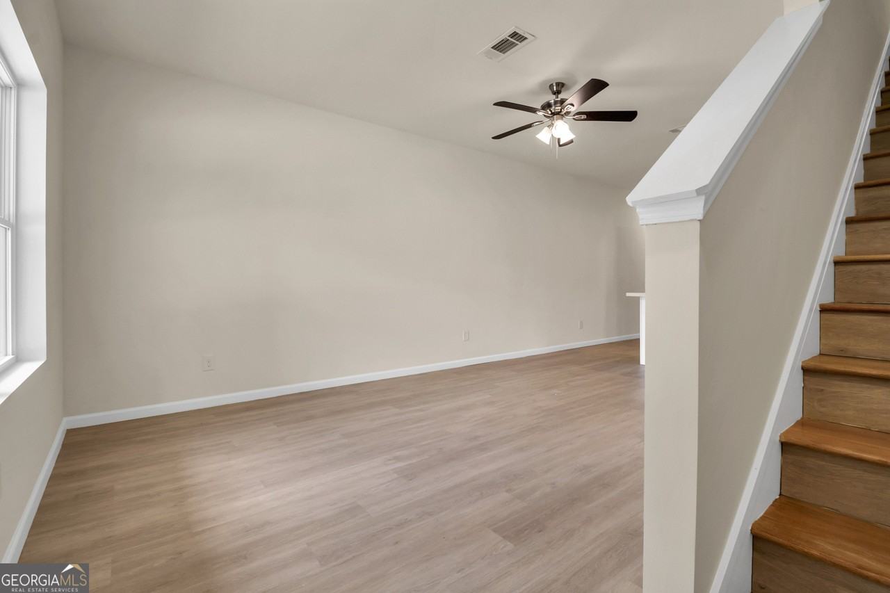 50 S Jackson St #103 - Photo 3 of 23