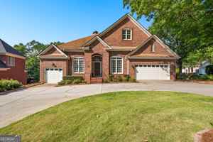 featured image of 200 Aurora Way