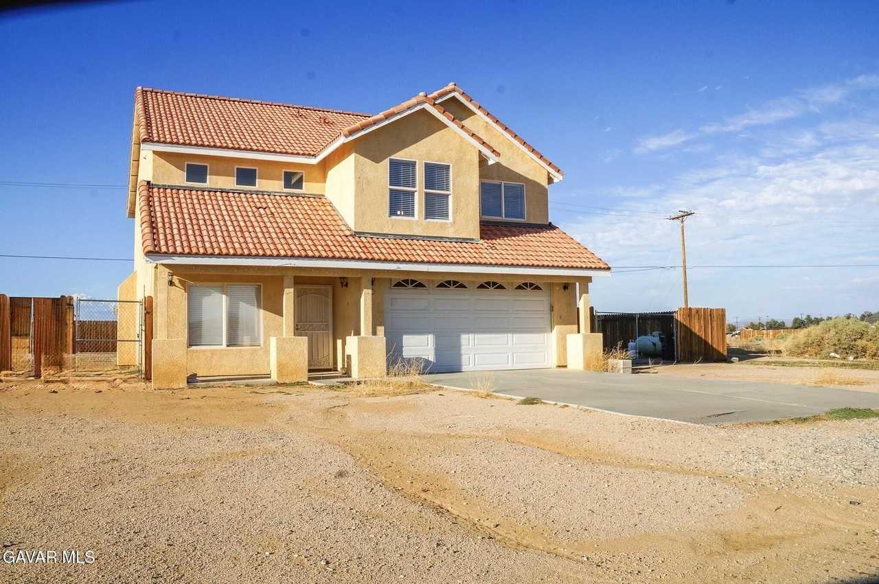 6761 California City Blvd - Photo 2 of 18