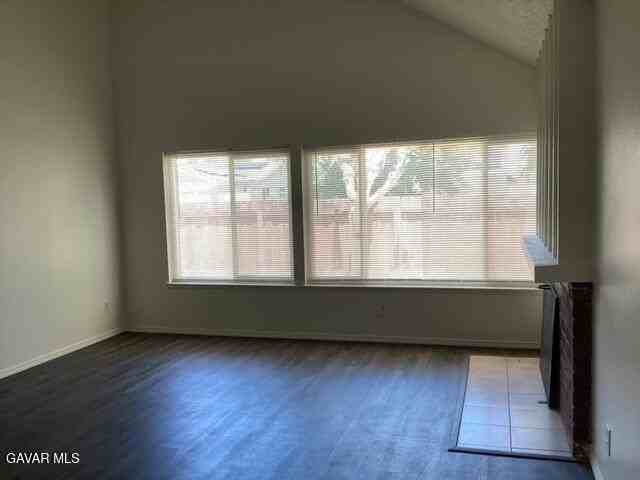 44745 Christie Ave - Photo 2 of 18
