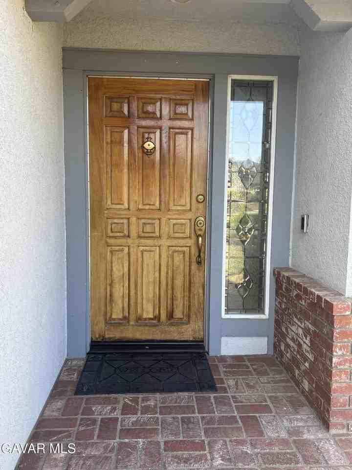 3021 Mariposa Ave - Photo 3 of 14