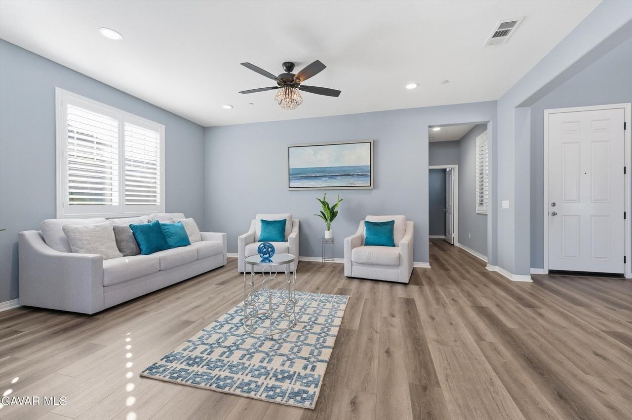 41638 Cielo Vista Dr - Photo 5 of 40
