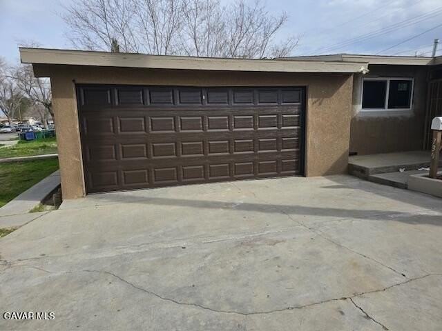 730 W Avenue H10 - Photo 2 of 7