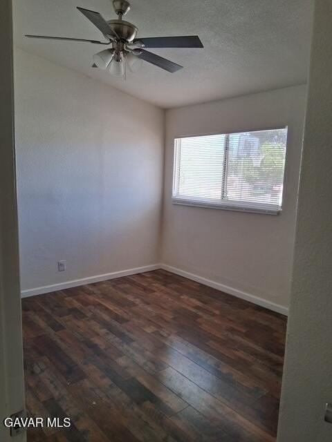 730 W Avenue H10 - Photo 6 of 7