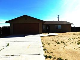 featured image of 8312 Tamarack Ave