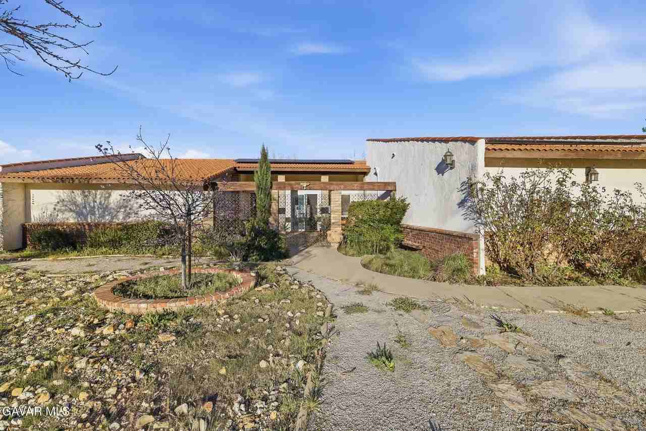 40555 20th St W - Photo 3 of 26