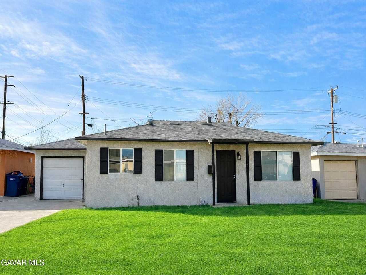 44411 Kingtree Ave