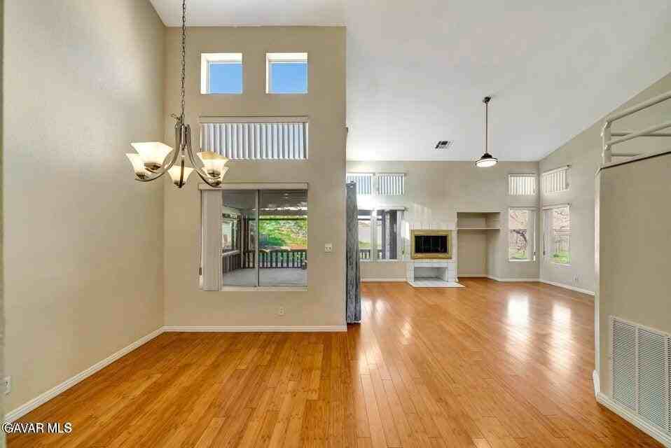 2611 Redington St - Photo 6 of 26