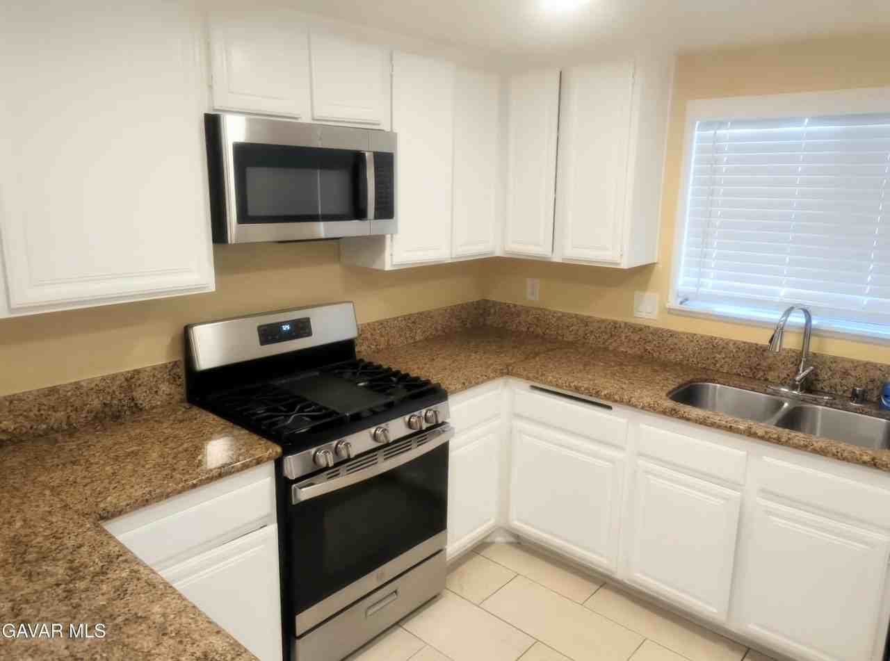 37734 Tackstem St - Photo 5 of 15