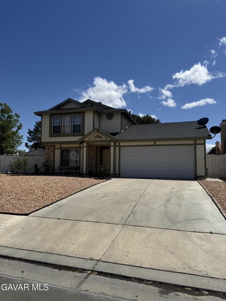 5320 E Avenue R11