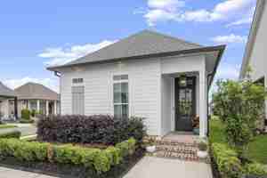 featured image of 4855 Crestfield Way