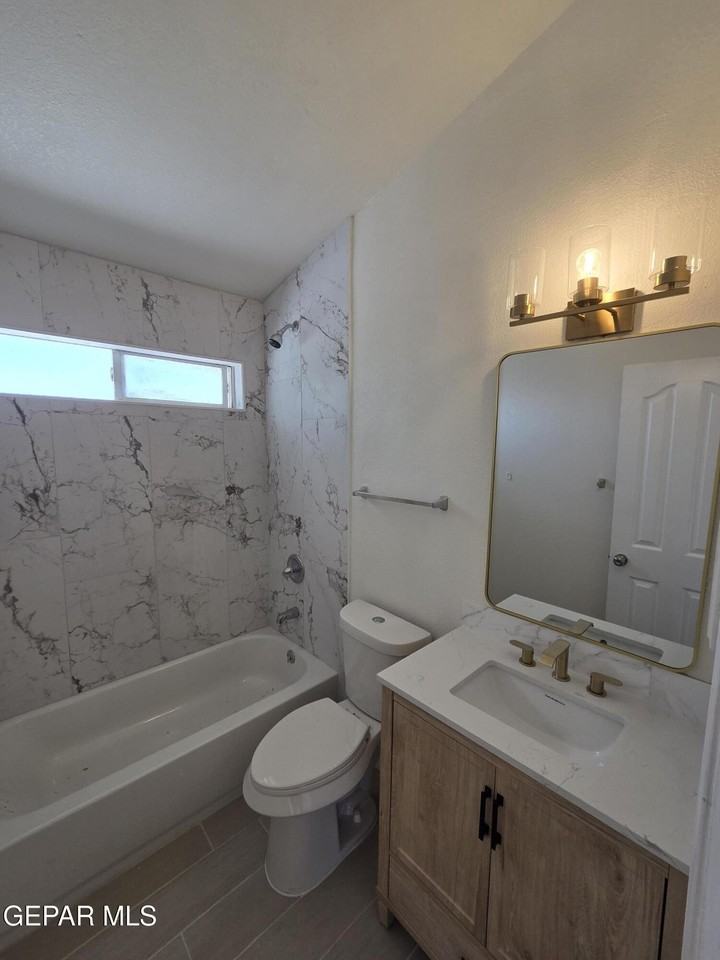 3674 Deer Grass Cir - Photo 4 of 8