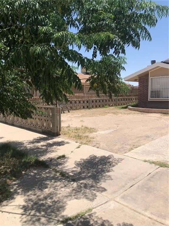 8420 Waterfall Dr - Photo 2 of 18