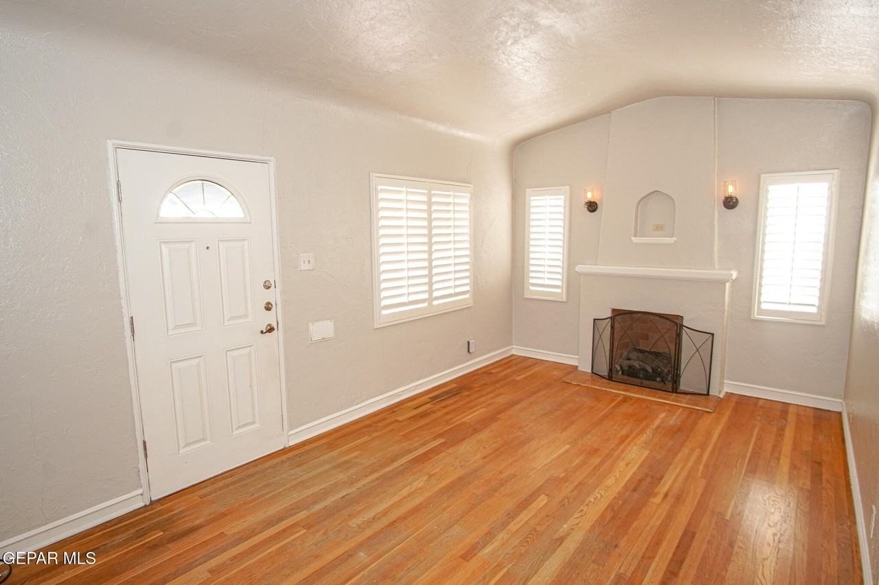 3515 Okeefe Dr - Photo 4 of 20