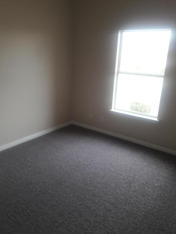 517 Belvidere St #B - Photo 7 of 23