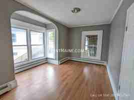 featured image of 378 Hammond St #2