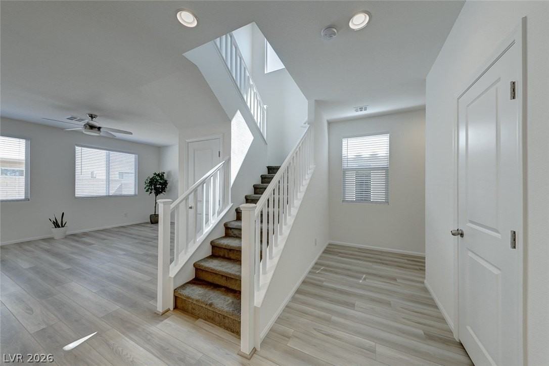 1110 W Cactus Needle Ave - Photo 3 of 42