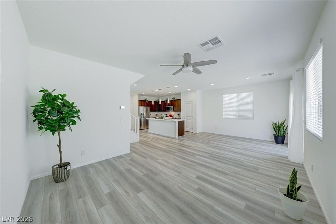 1110 W Cactus Needle Ave - Photo 6 of 42