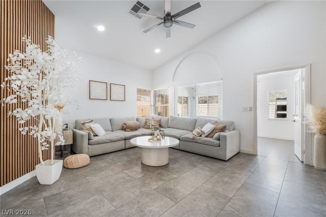 3312 Pond Run Cir - Photo 4 of 37
