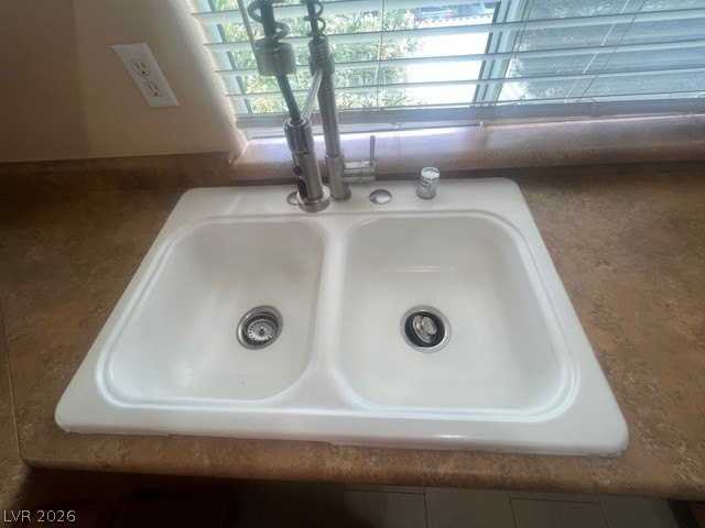 10120 Cedar Key Ave #203 - Photo 4 of 21