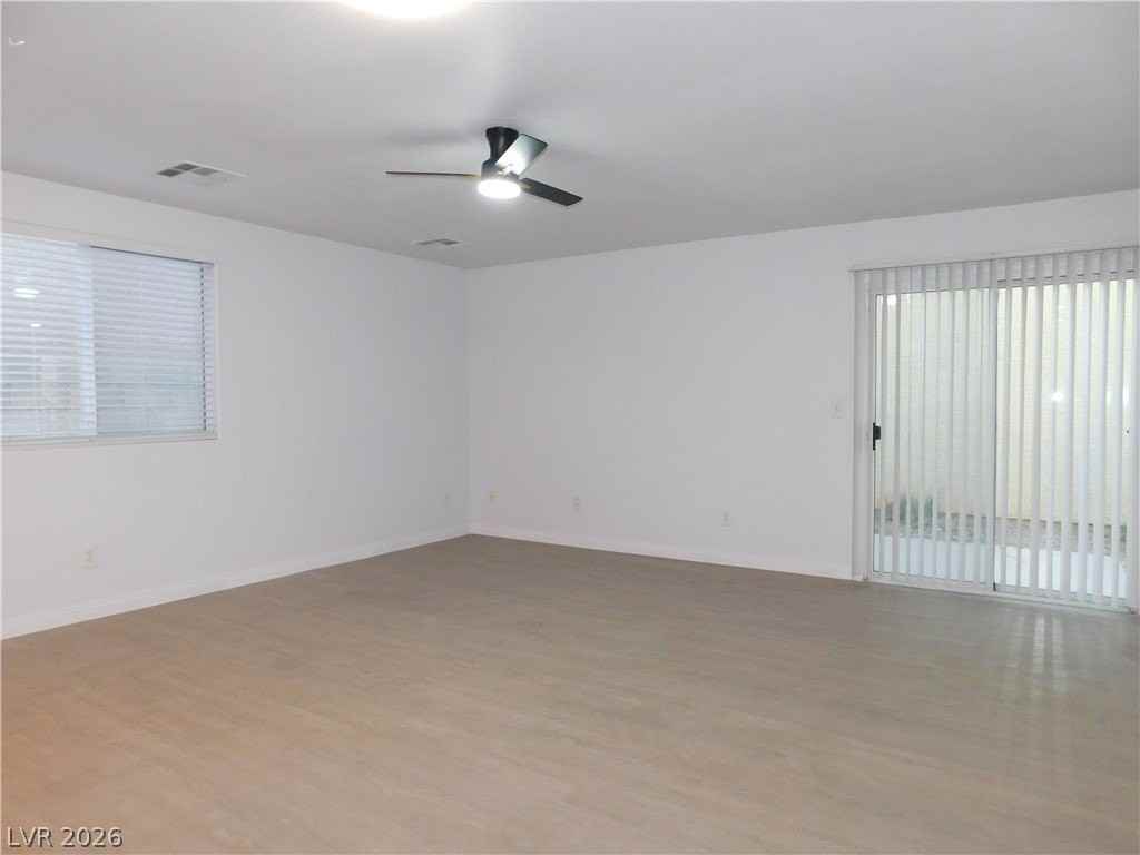 7859 Treasure Ship Ave - Photo 4 of 24